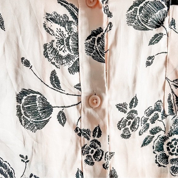 Apt. 9 Pink & Black Floral Silky Long Sleeve Button Up Pajama Top Large - Picture 4 of 6